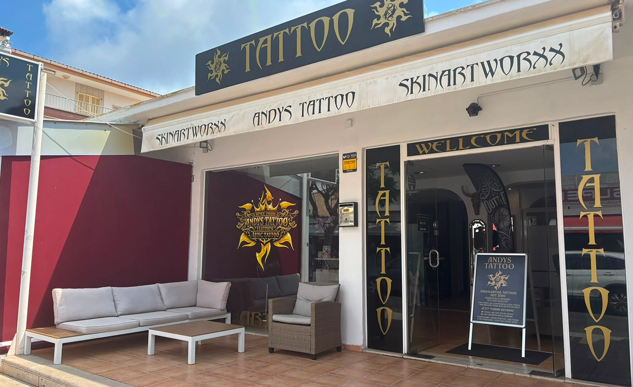 Andy's Tattoo Studio Storefront in Cala Ratjada, Avenida Cala Agulla 30